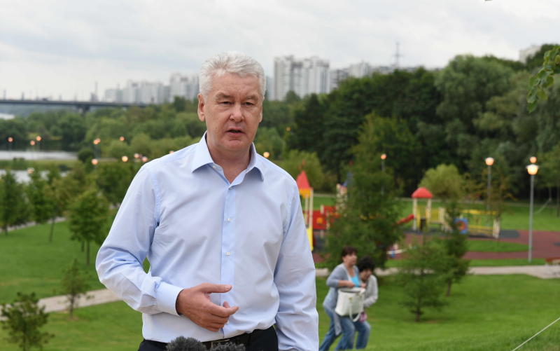 Мэр Москвы Сергей Собянин открыл Братеевский парк после благоустройства